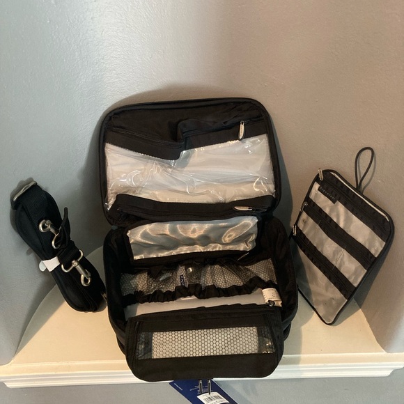 Mini Cosmetic Organizer Travel case in BLACK - Picture 3 of 9